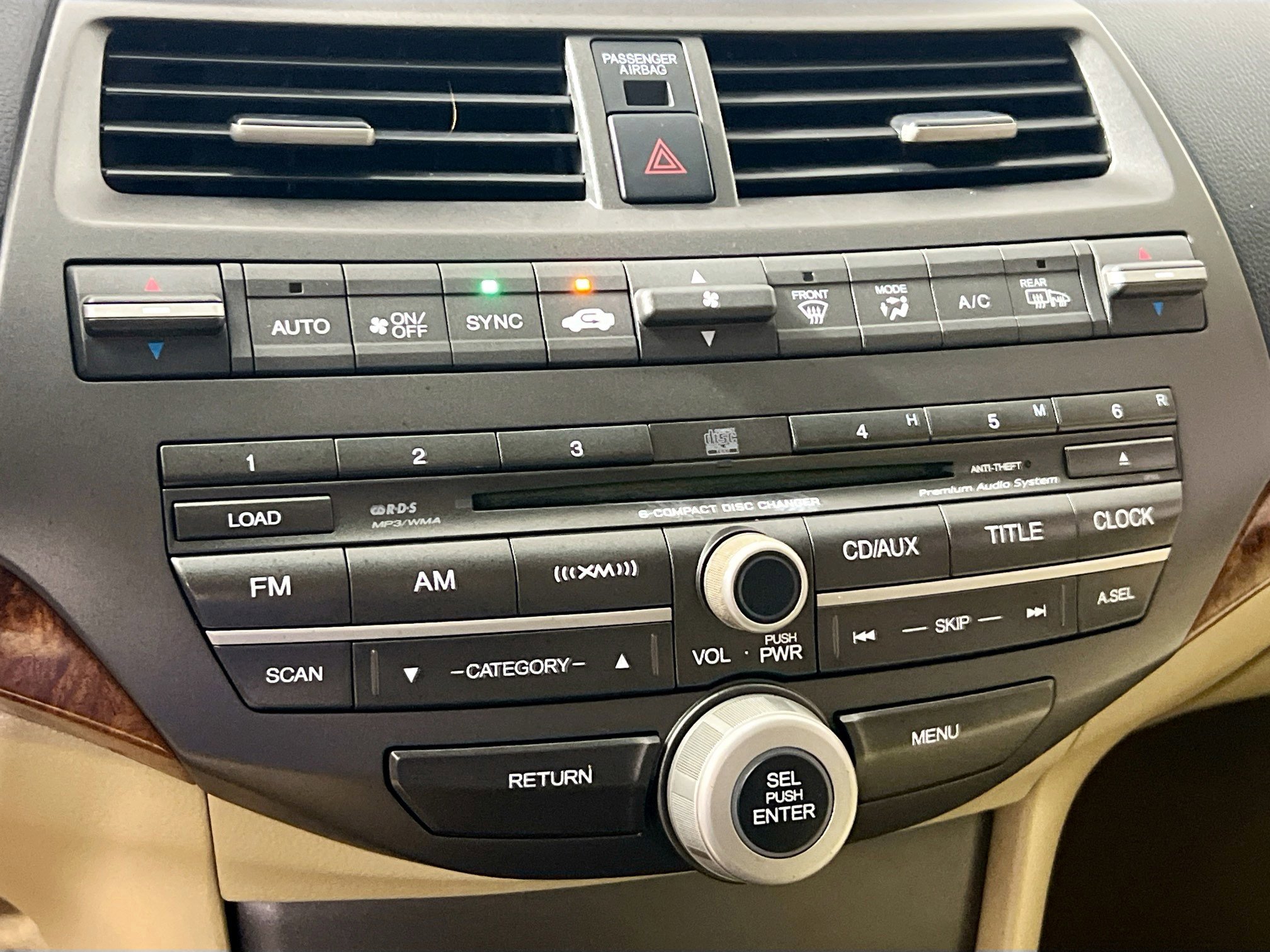 Used 2011 Honda Accord EX-L image 25