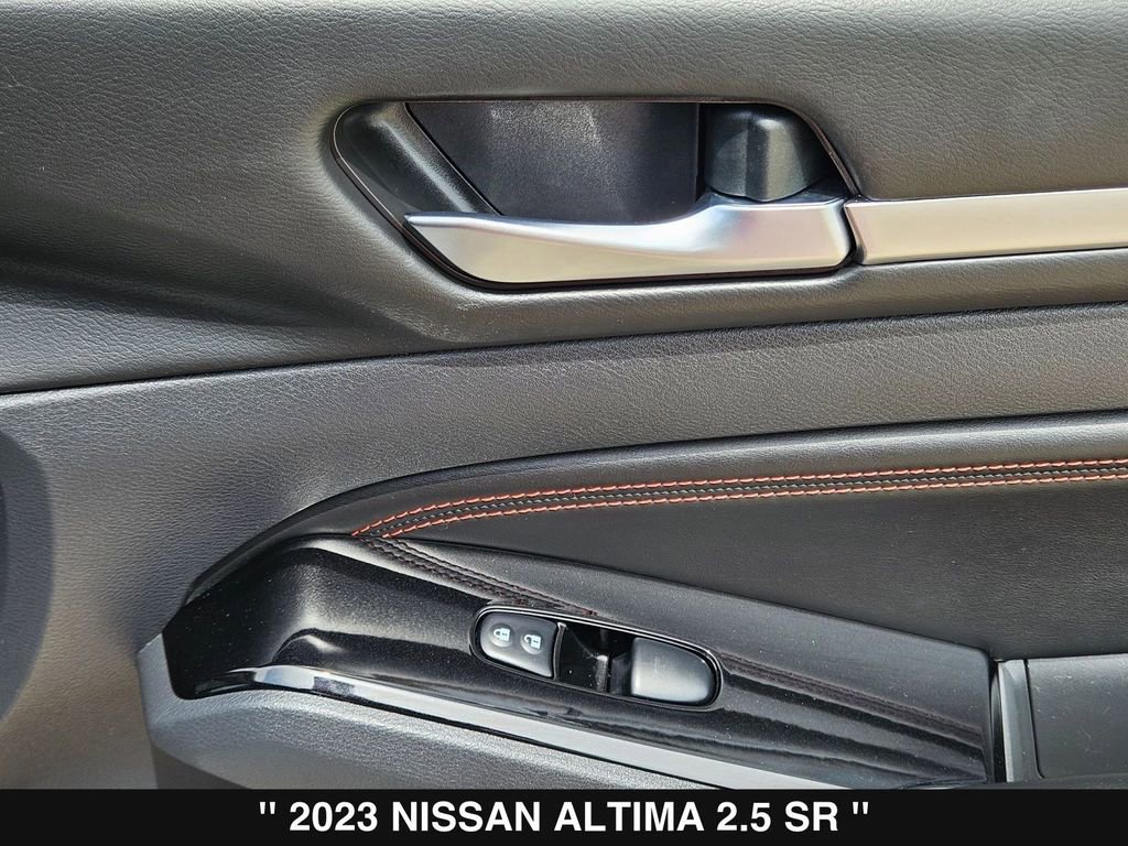 Used 2023 Nissan Altima 2.5 SR FWD image 31