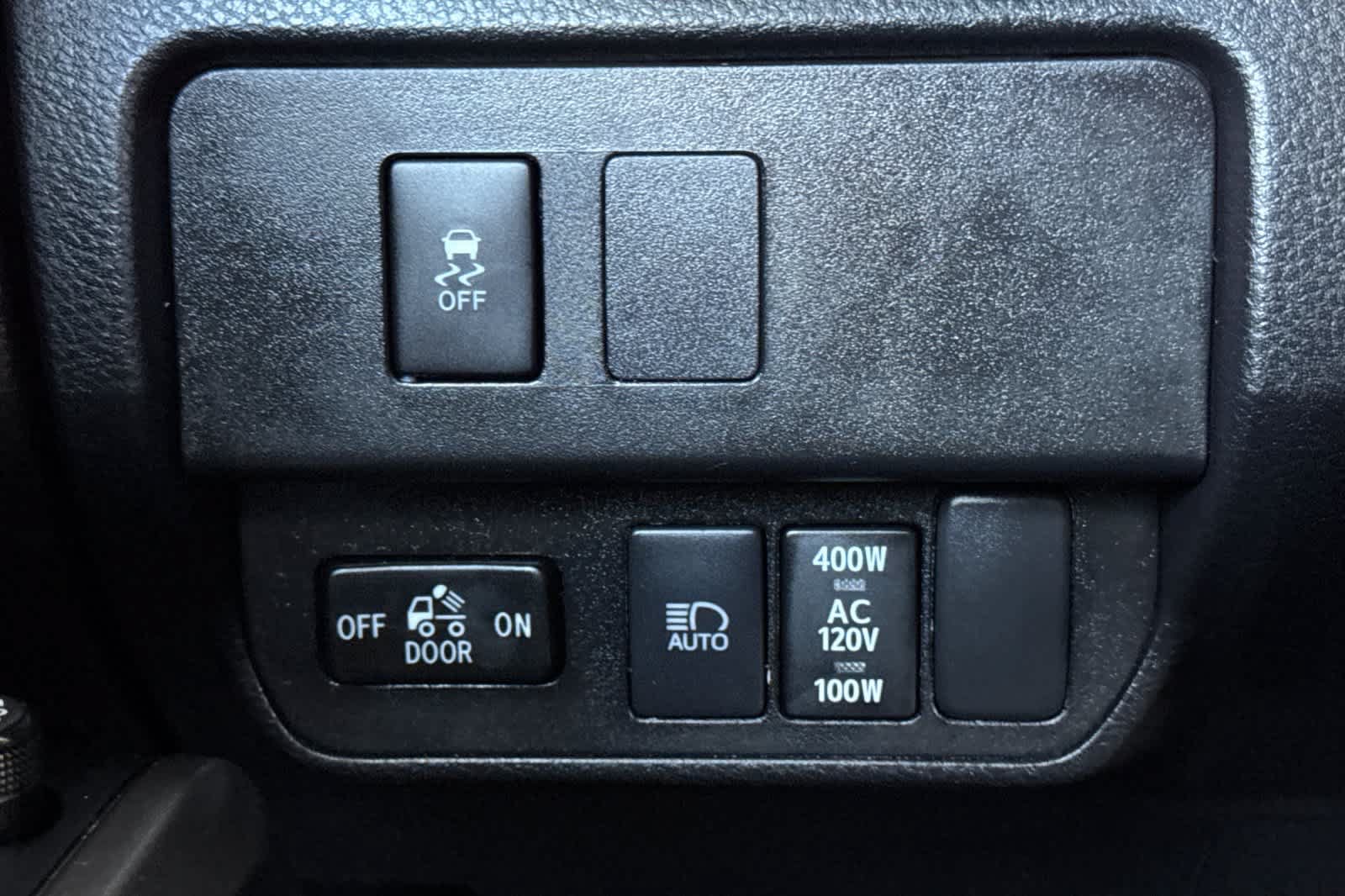 Used 2023 Toyota Tacoma TRD Off-Road AWD/4WD image 28