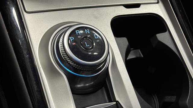 Used 2022 Ford Explorer ST-Line AWD/4WD image 18