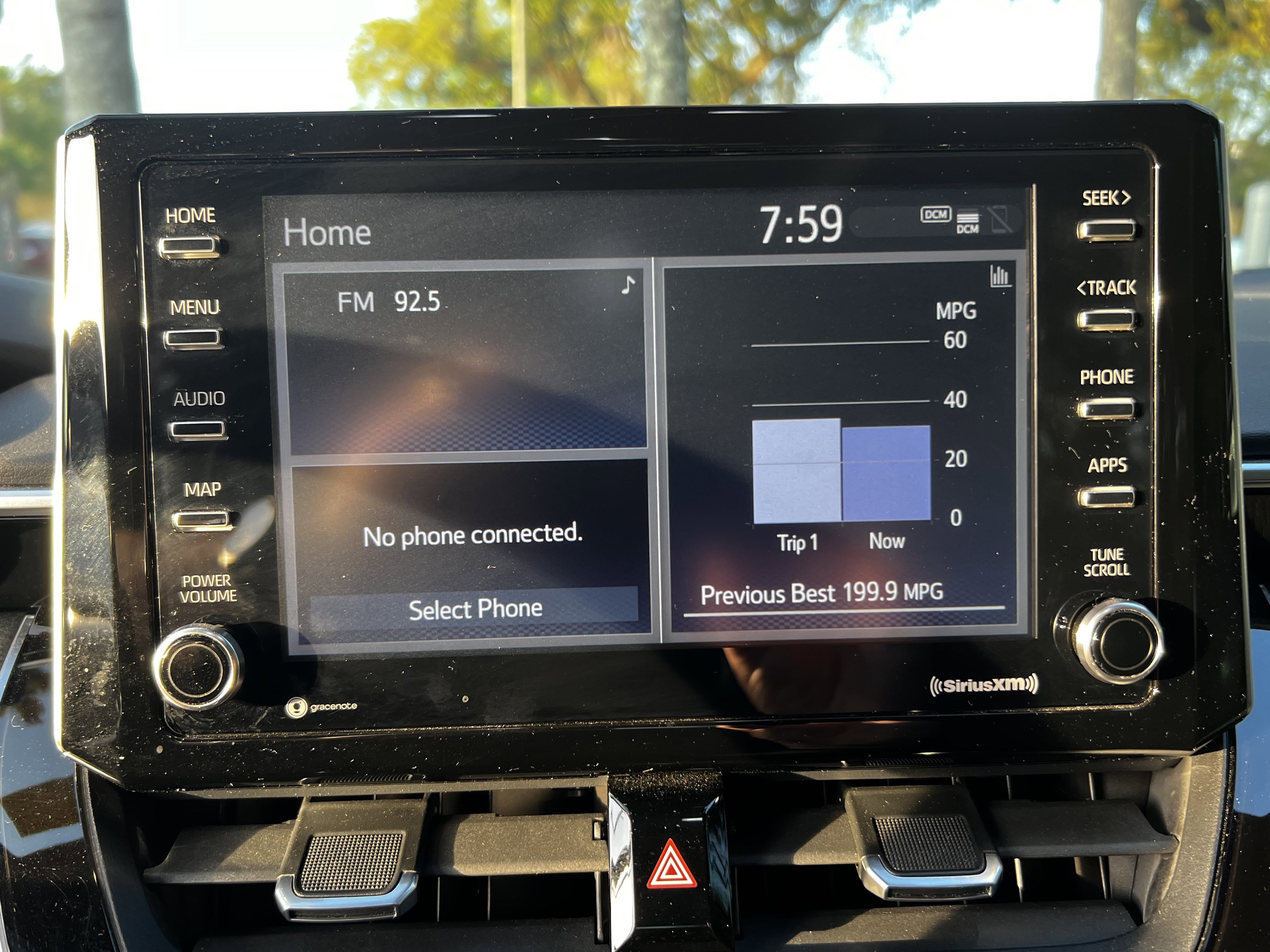 Used 2021 Toyota Corolla SE w/ SE Premium Package image 23