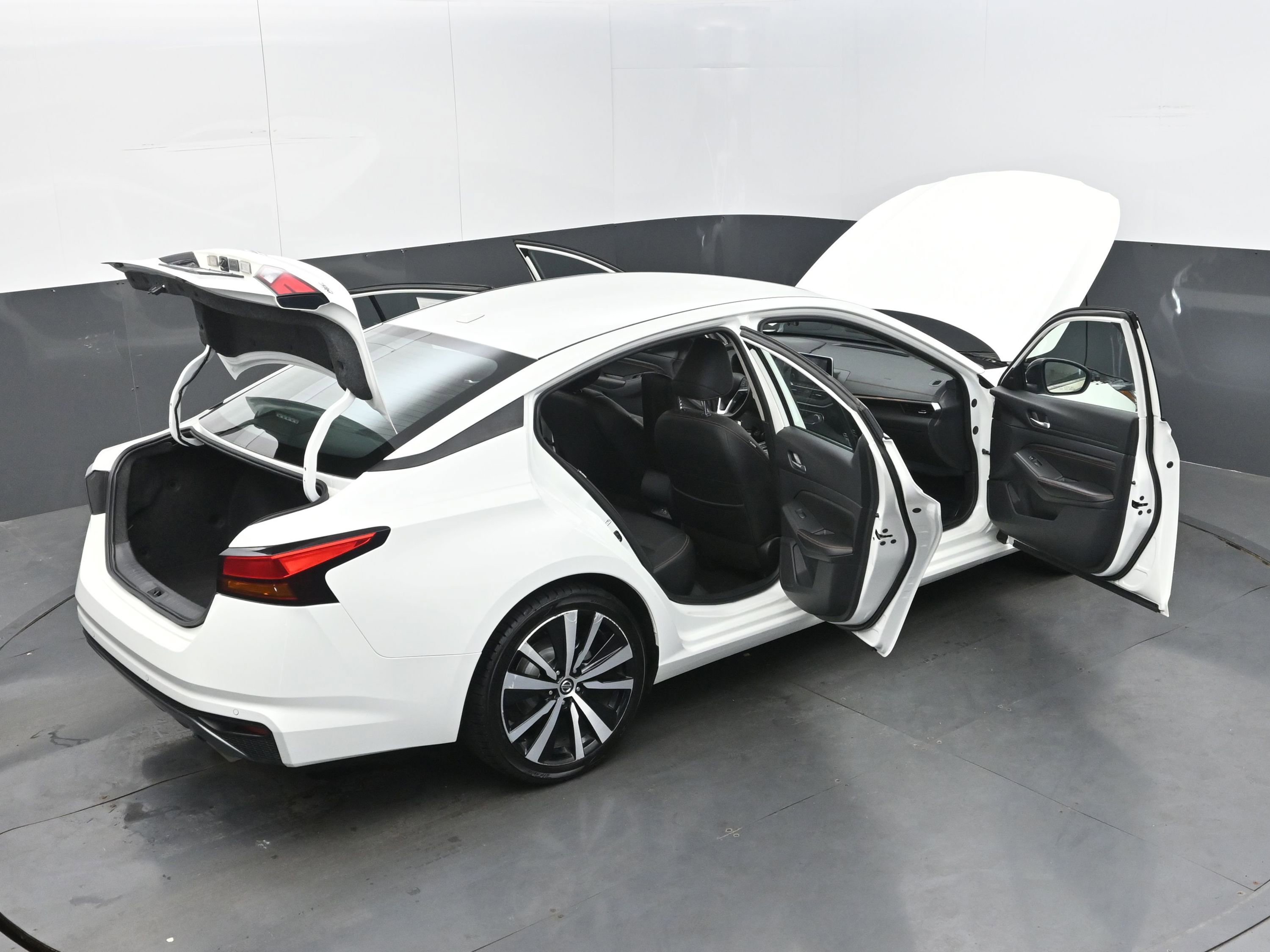 Used 2022 Nissan Altima 2.5 SR image 43