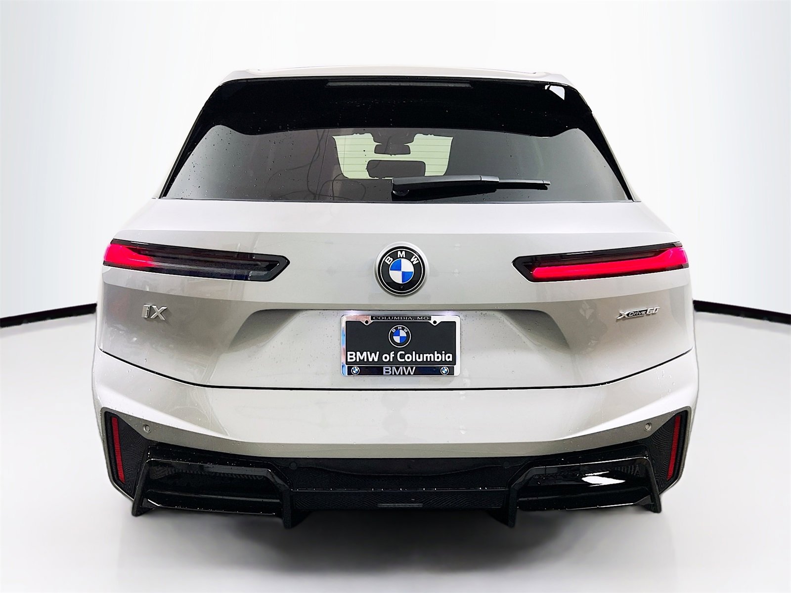 New 2026 BMW iX xDrive60 w/ M Sport Package image 6