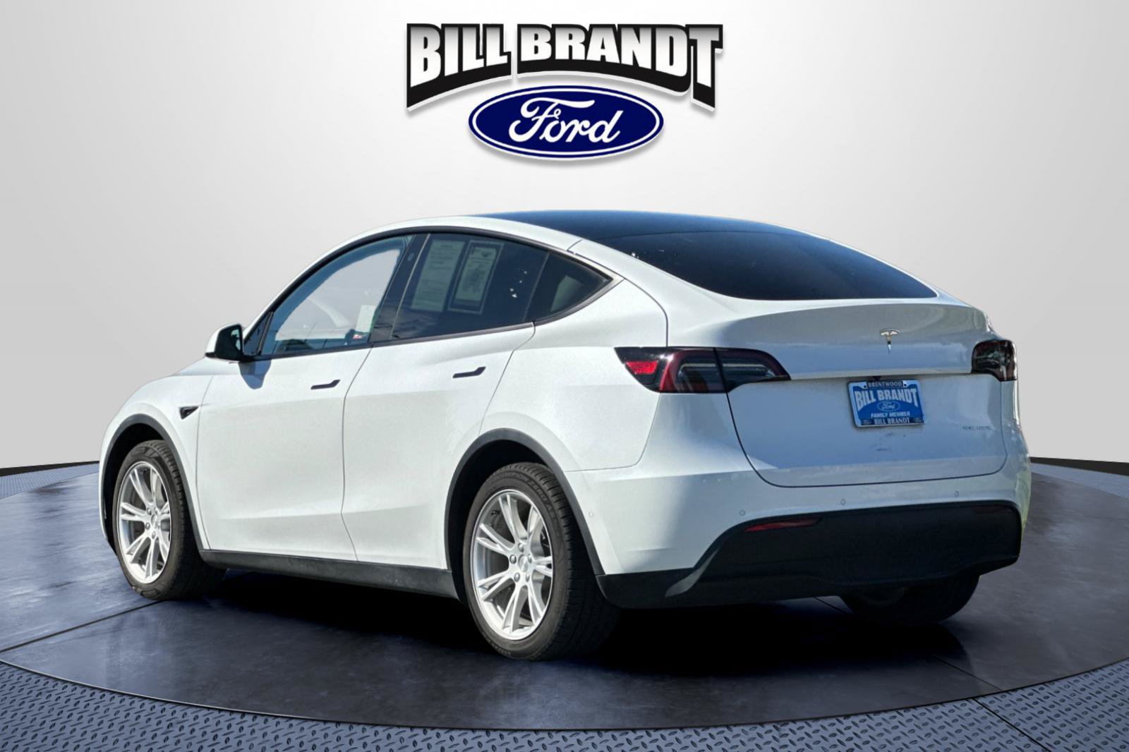 Used 2022 Tesla Model Y Long Range AWD/4WD image 5
