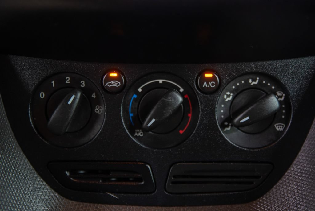 Used 2017 Ford Transit Connect XL FWD image 19