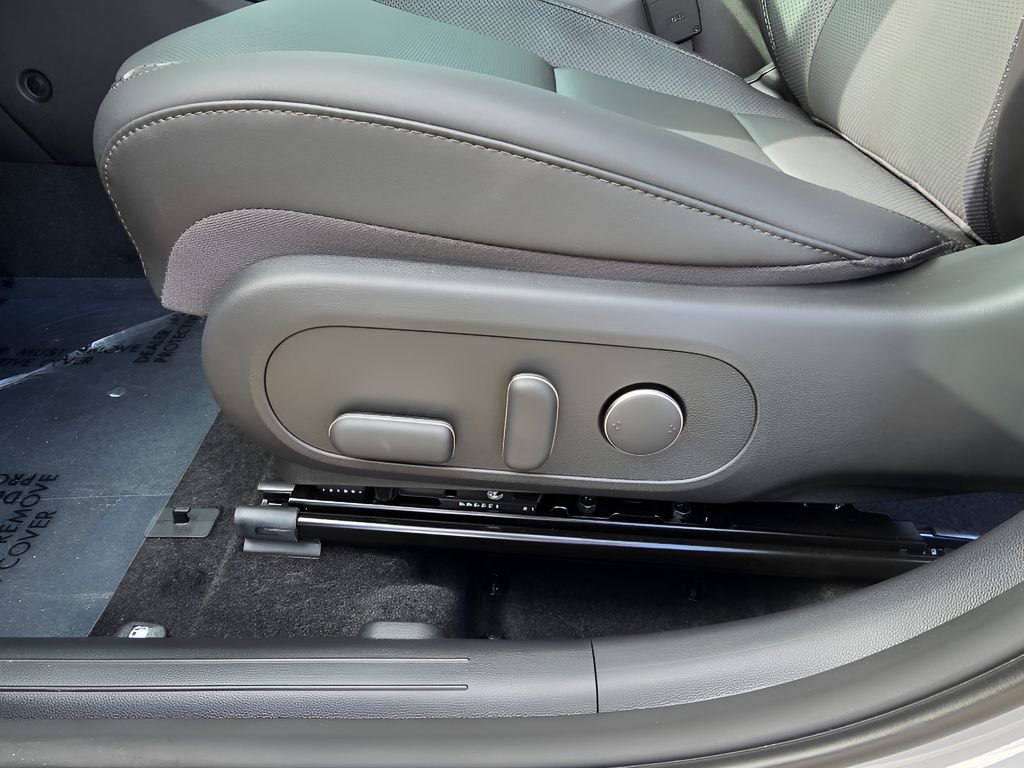 New 2026 Hyundai Kona SEL Premium image 16