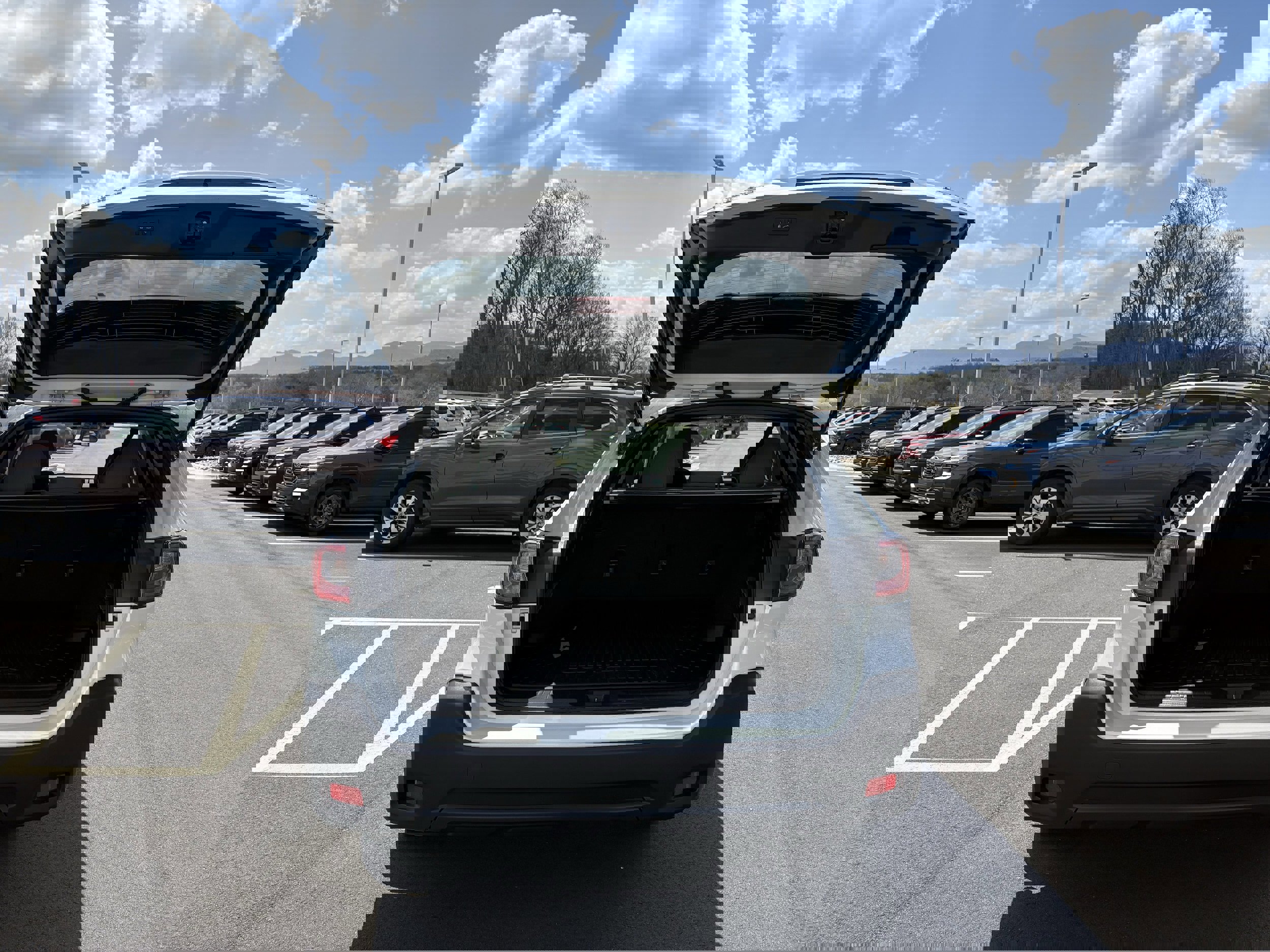 Certified 2025 Subaru Outback Premium AWD/4WD image 11