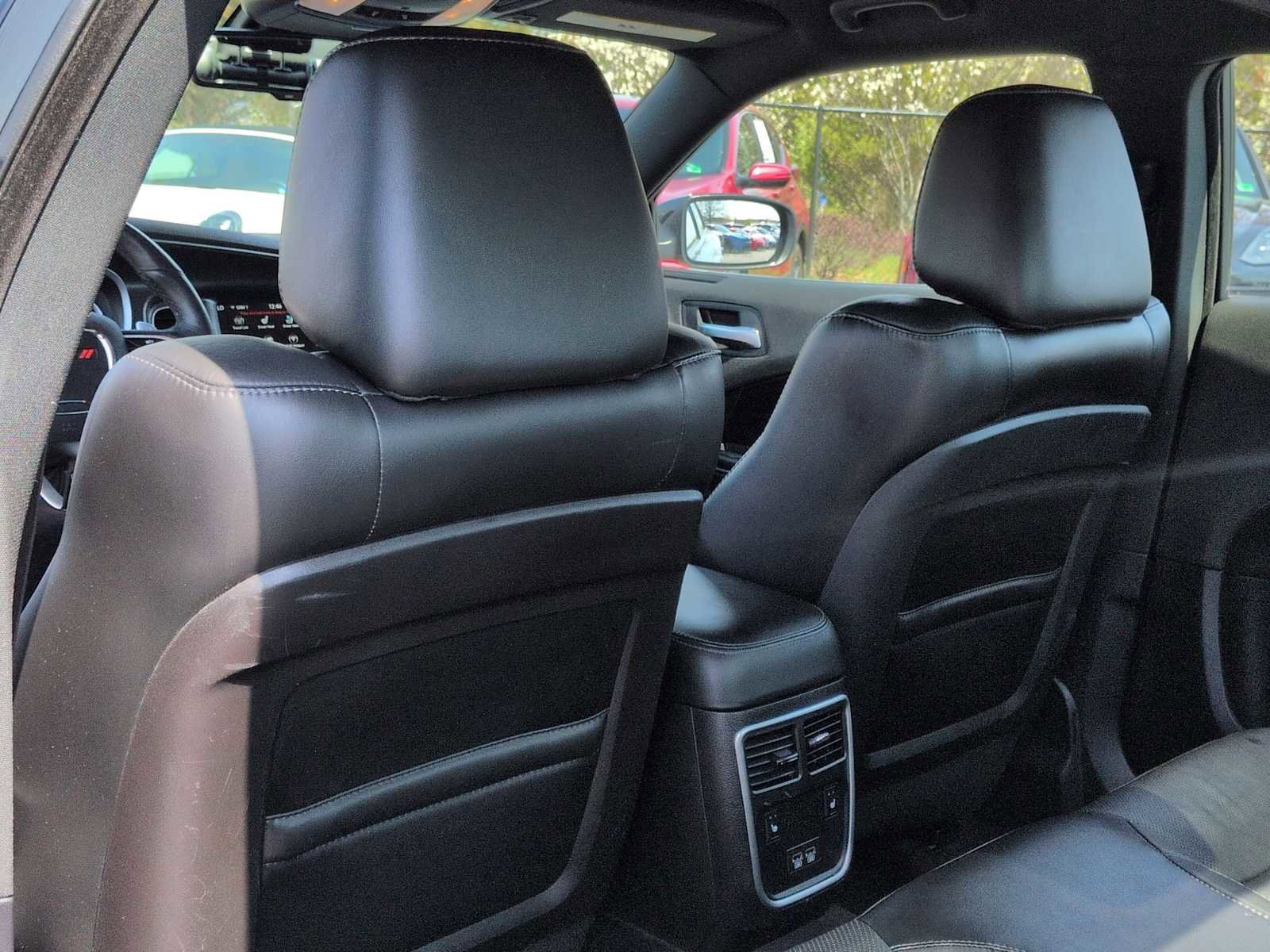 Used 2018 Dodge Charger R/T w/ Plus Group RWD image 19