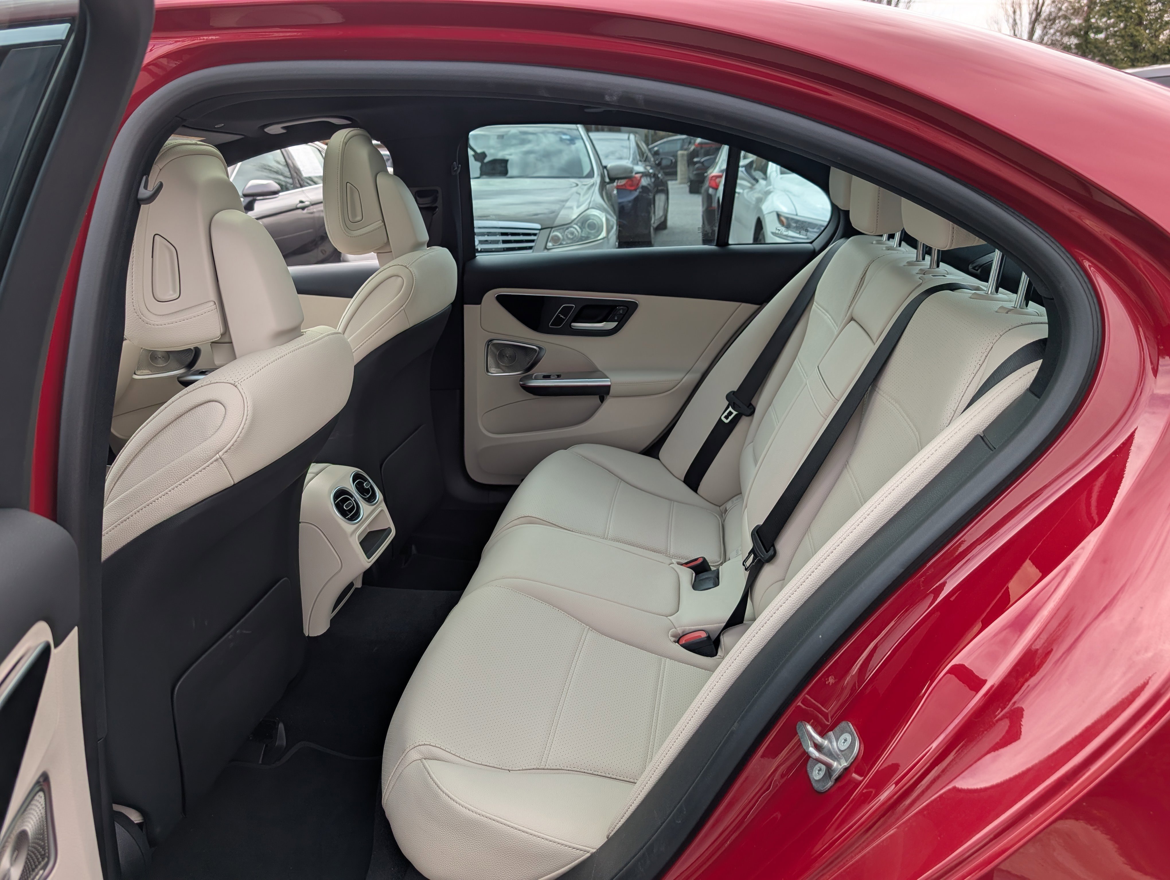 Used 2025 Mercedes-Benz C 300 4MATIC Sedan image 14