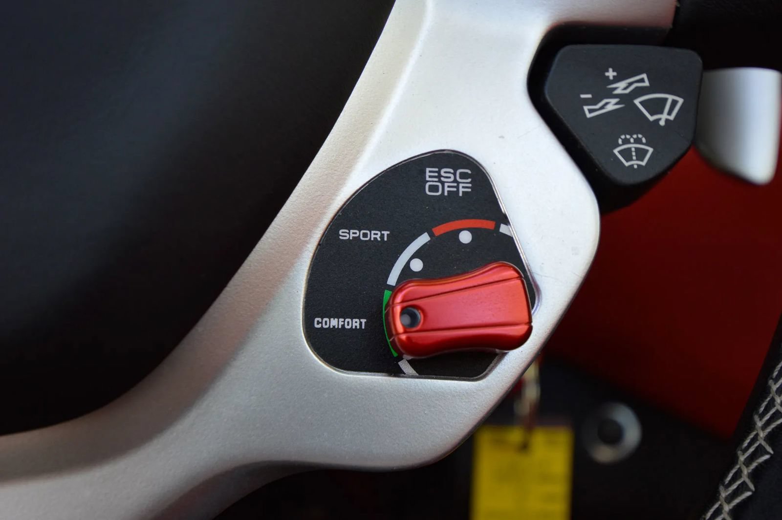 Used 2015 Ferrari California T RWD image 47