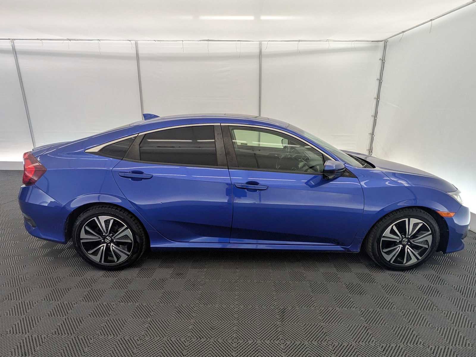 Used 2018 Honda Civic EX-T image 7