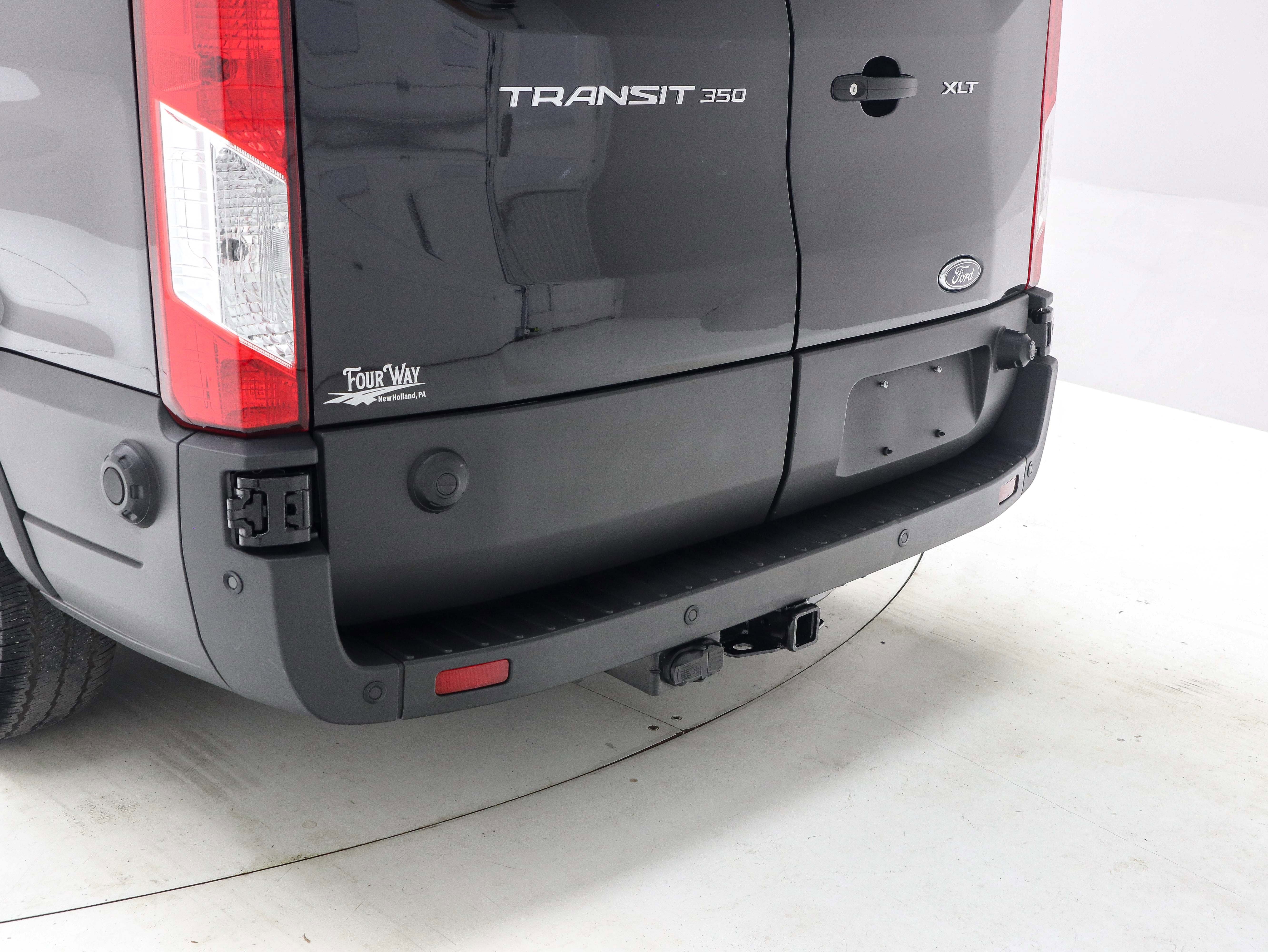 Used 2024 Ford Transit 350 XLT RWD image 10