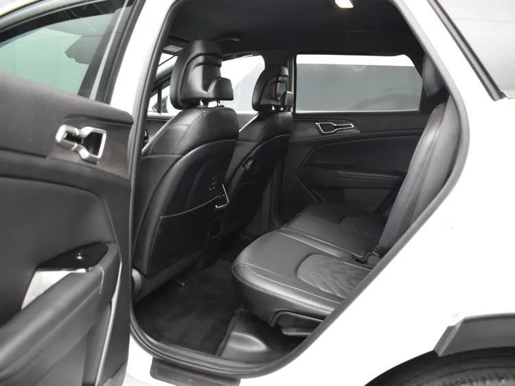 Used 2023 Kia Sportage X-Line AWD/4WD image 15