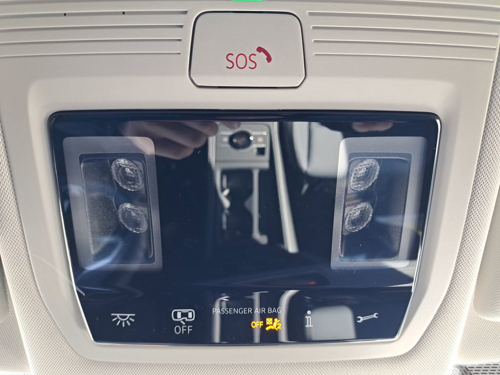 New 2025 Volkswagen Tiguan SE image 27