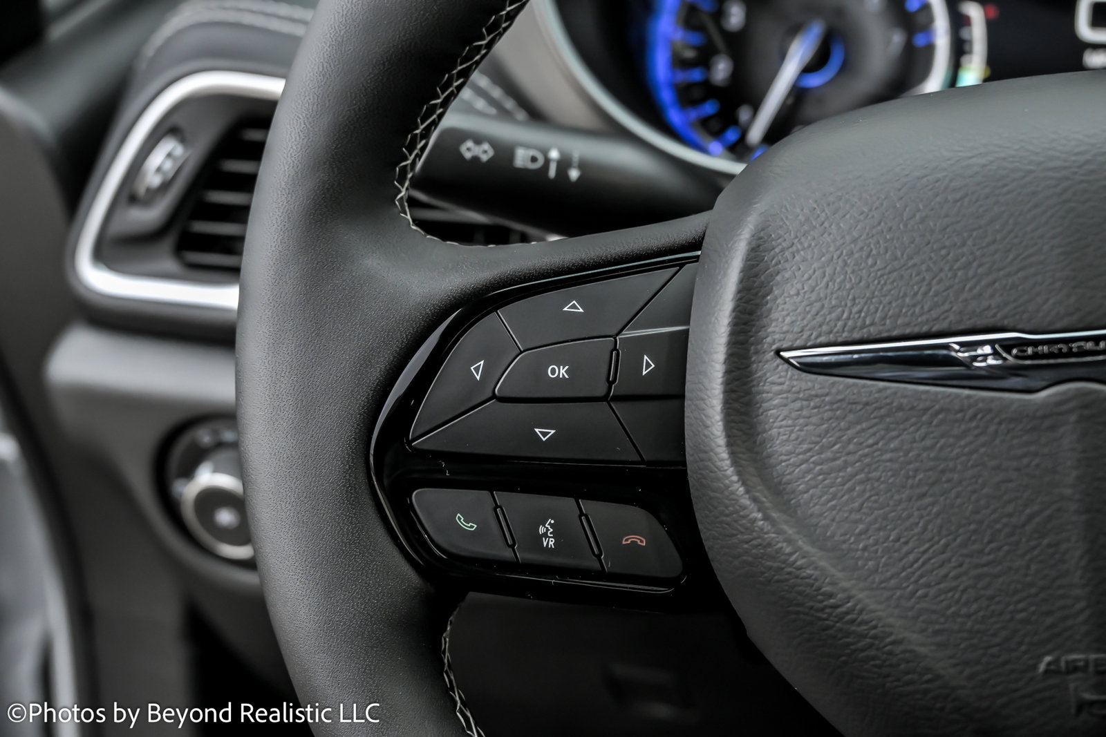 Used 2024 Chrysler Pacifica Limited w/ S Appearance Package image 34