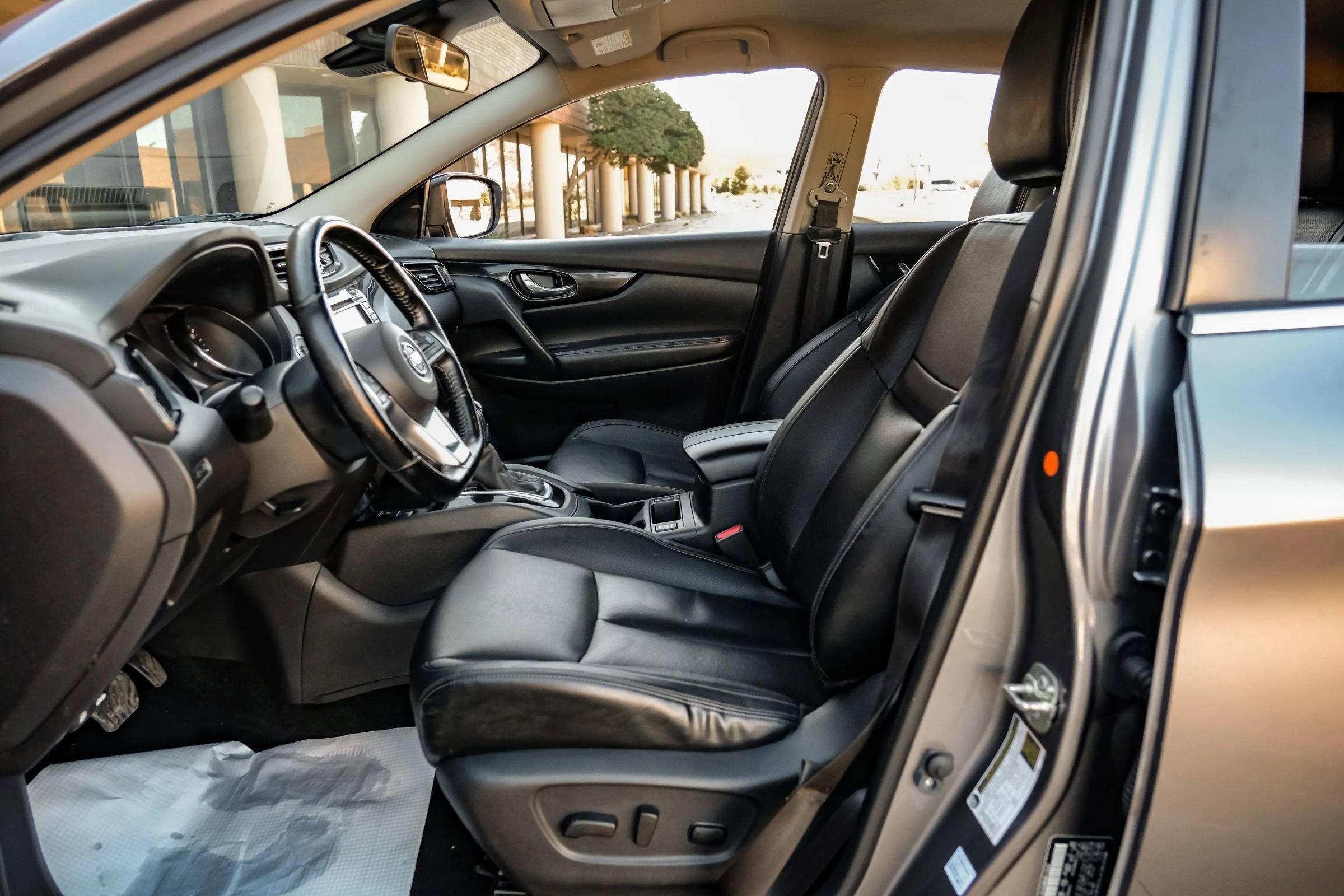 Used 2022 Nissan Rogue Sport SL AWD/4WD image 4