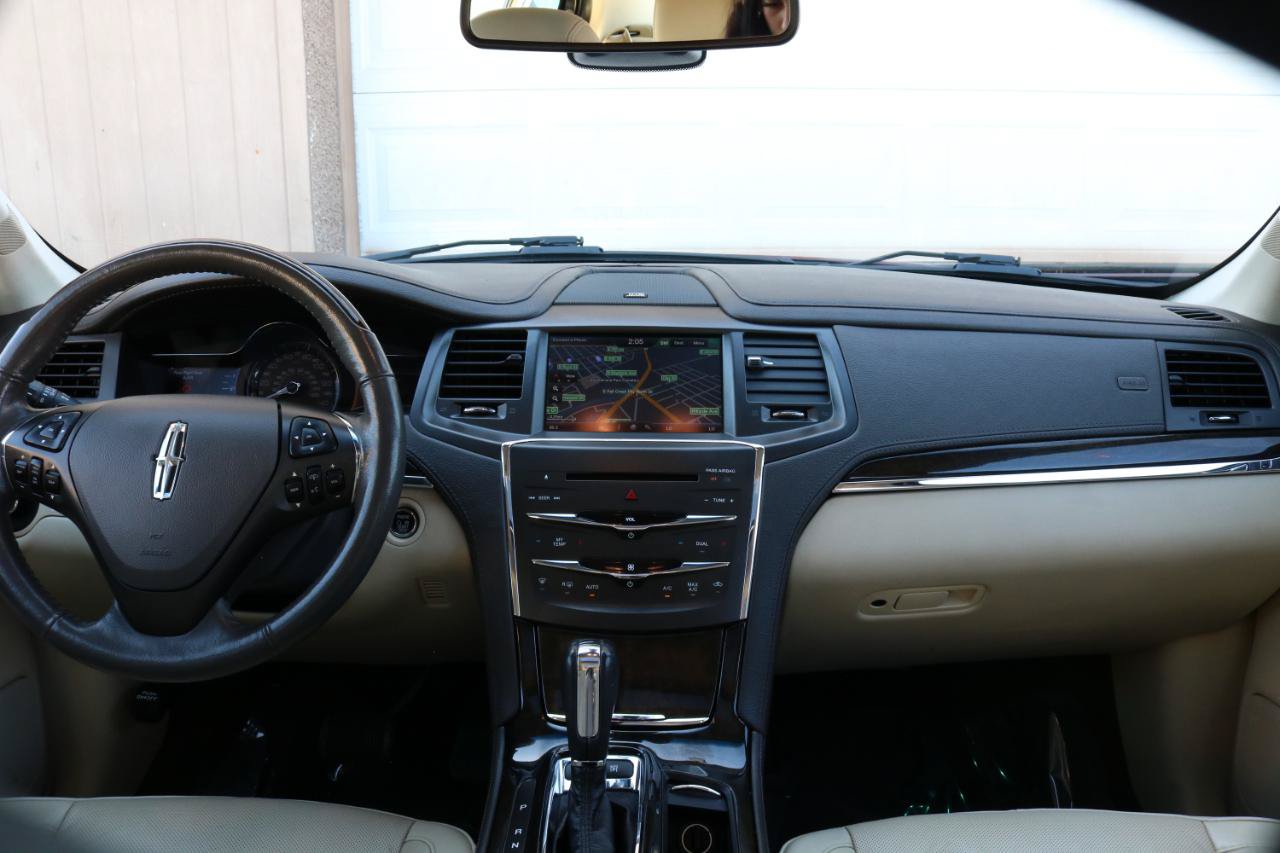 Used 2015 Lincoln MKS AWD w/ Equipment Group 201A image 38