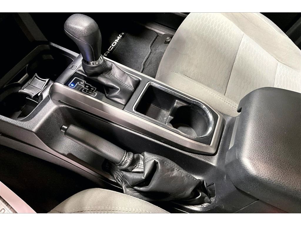 Used 2017 Toyota Tacoma SR5 w/ Tow Package image 19