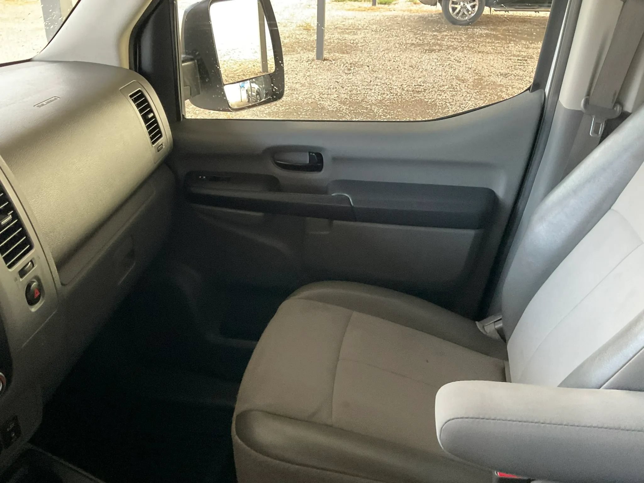 Used 2018 Nissan NV 3500 S RWD image 20