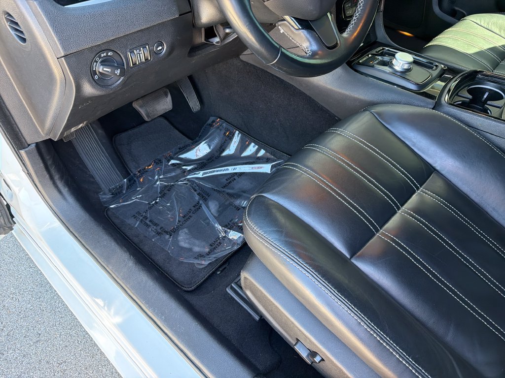 Used 2022 Chrysler 300 S RWD image 17