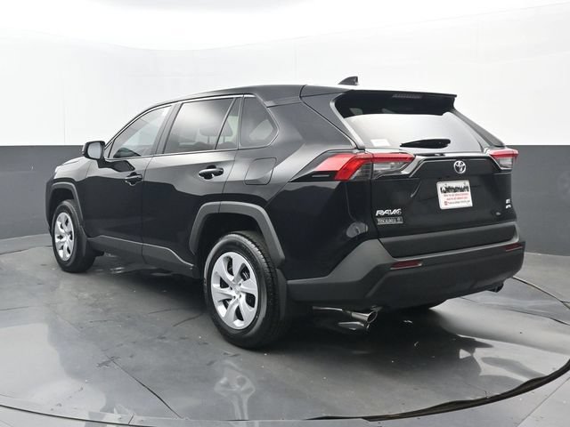 Used 2025 Toyota RAV4 LE AWD/4WD image 3