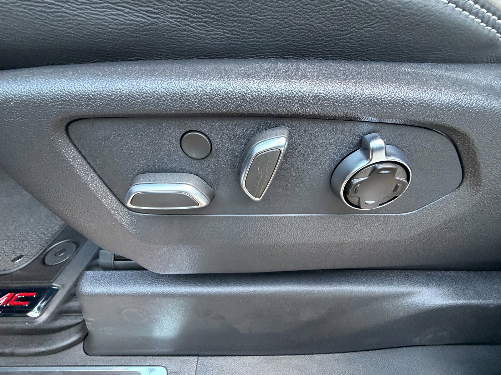 New 2026 GMC Sierra 2500 AT4X image 11