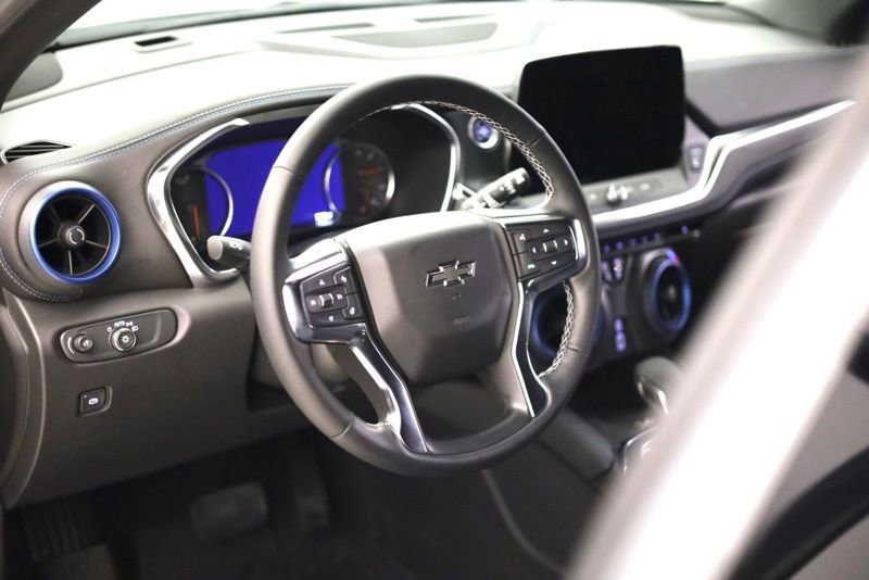 Used 2025 Chevrolet Blazer RS w/ Driver Confidence II Package image 12