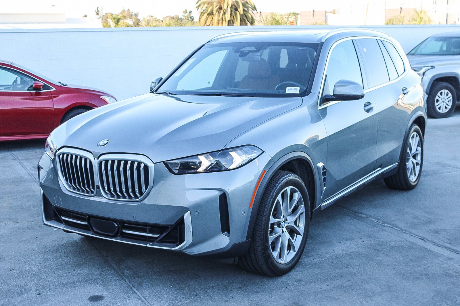 Used 2024 BMW X5 sDrive40i w/ Parking Assistance Package image 3