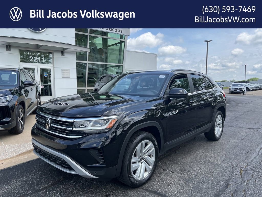 Used 2023 Volkswagen Atlas Cross Sport SE w/ Panoramic Sunroof Package