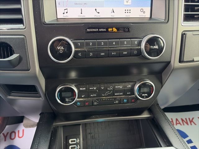 Used 2019 Ford Expedition XLT w/ Equipment Group 202A AWD/4WD image 23