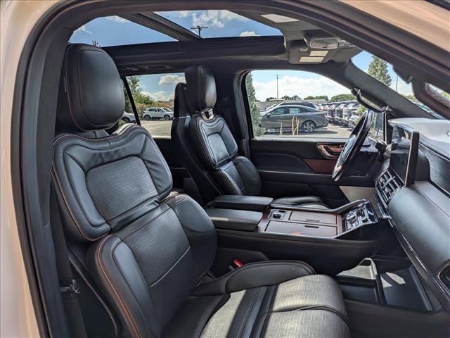 Used 2023 Lincoln Navigator Black Label AWD/4WD image 13