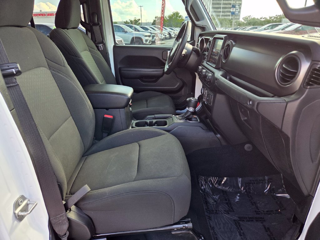 Used 2023 Jeep Gladiator Sport AWD/4WD image 15