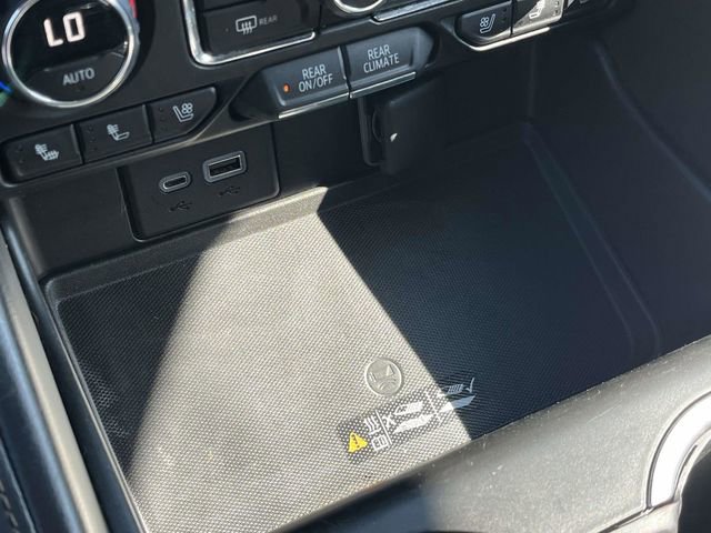 Used 2021 Chevrolet Tahoe High Country w/ Premium Package AWD/4WD image 36