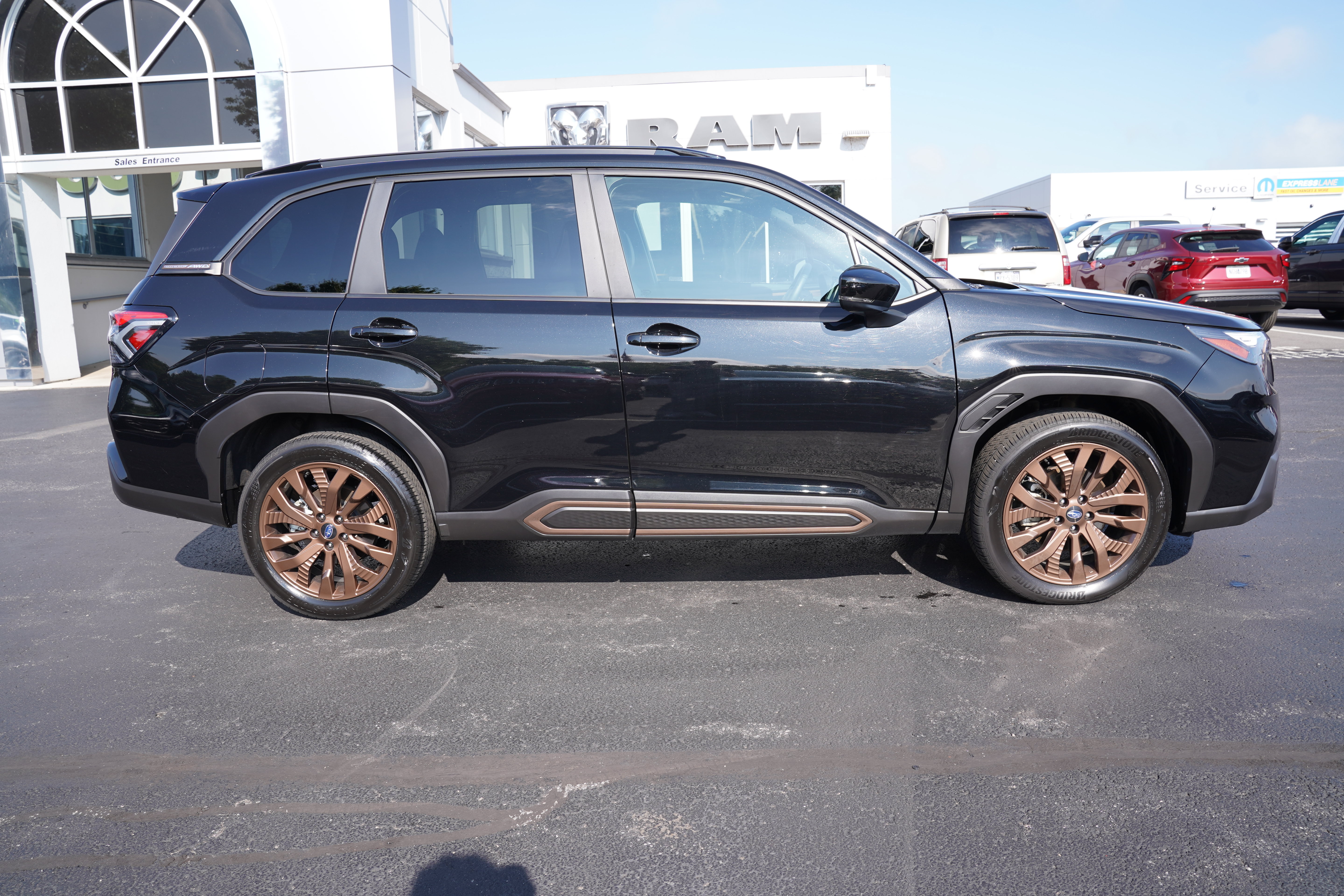 Used 2025 Subaru Forester Sport AWD/4WD image 2