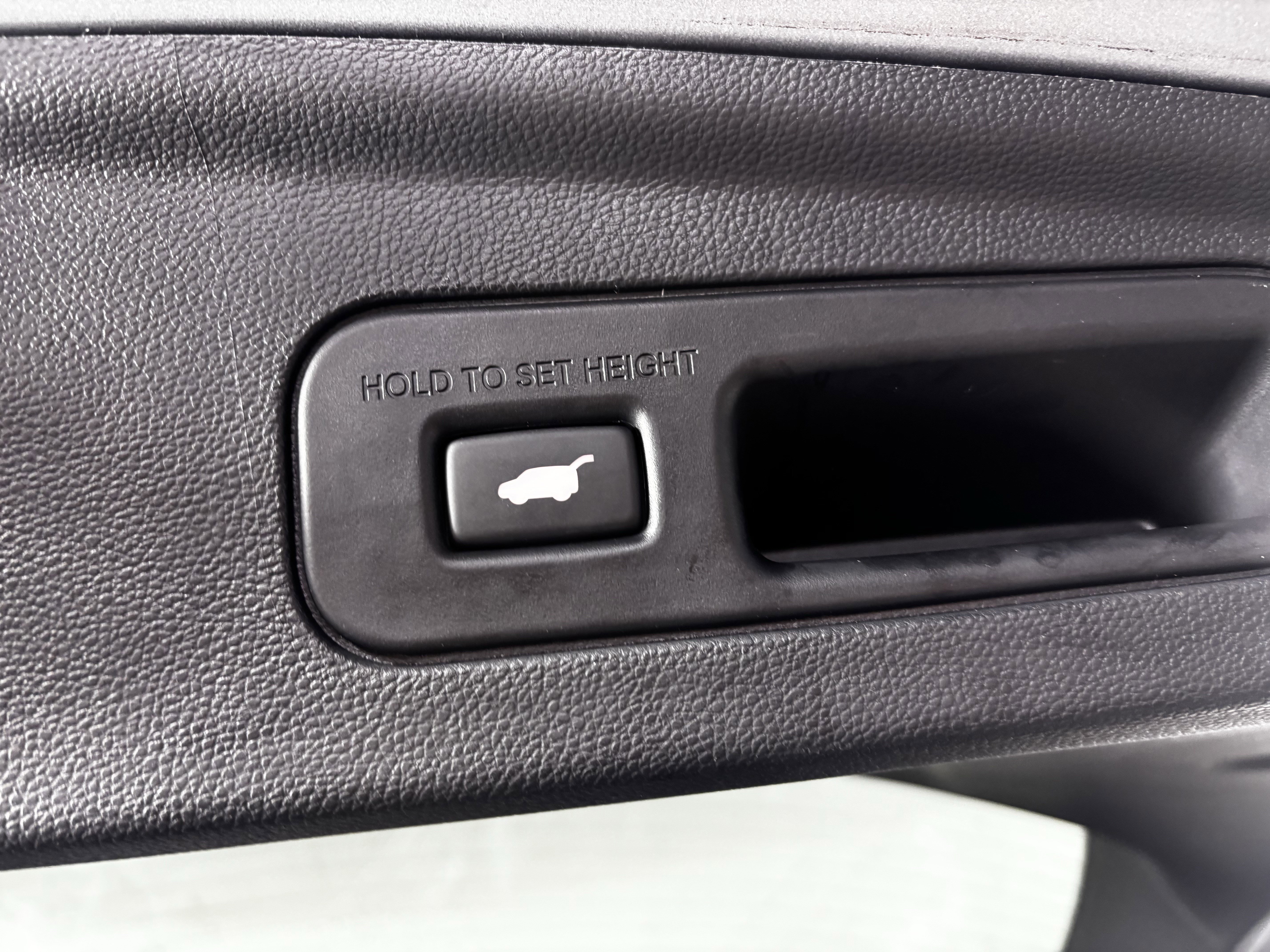 Certified 2025 Acura MDX A-Spec image 17