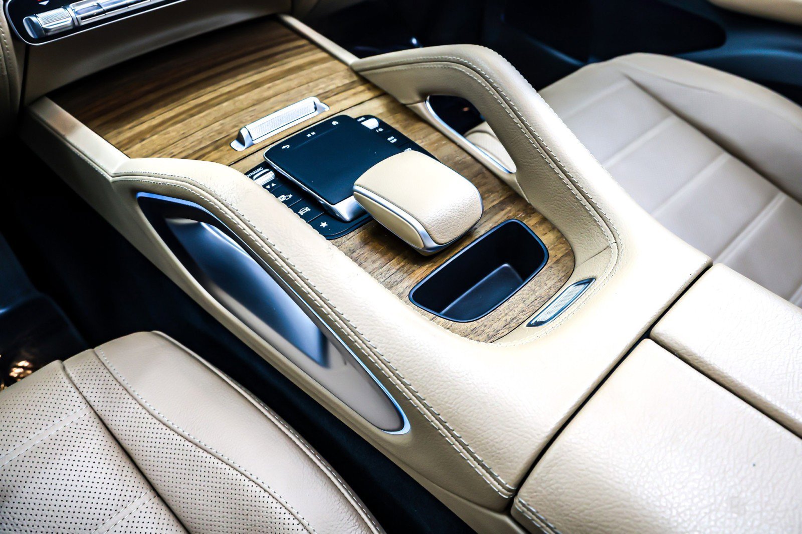 Certified 2024 Mercedes-Benz GLE 350 4MATIC image 8