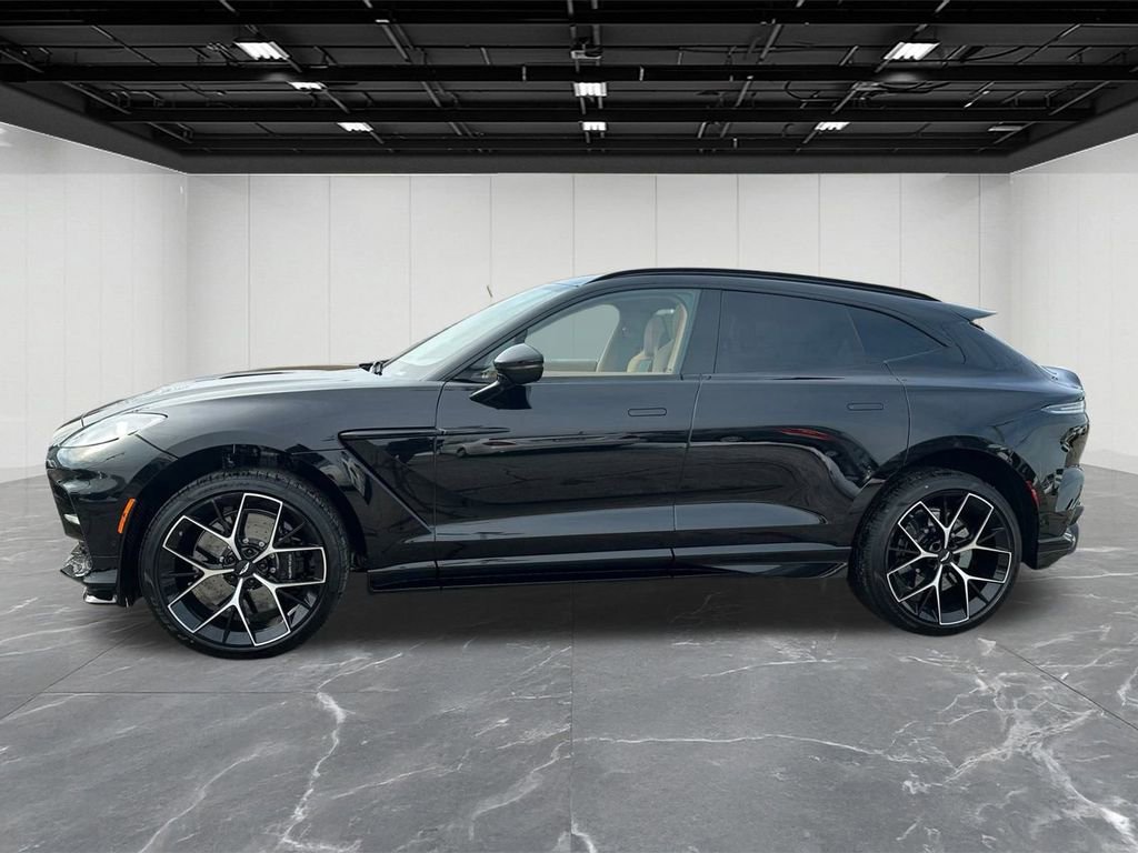 New 2026 Aston Martin DBX 707 image 2