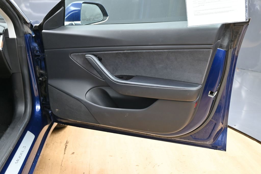 Used 2018 Tesla Model 3 Long Range image 39
