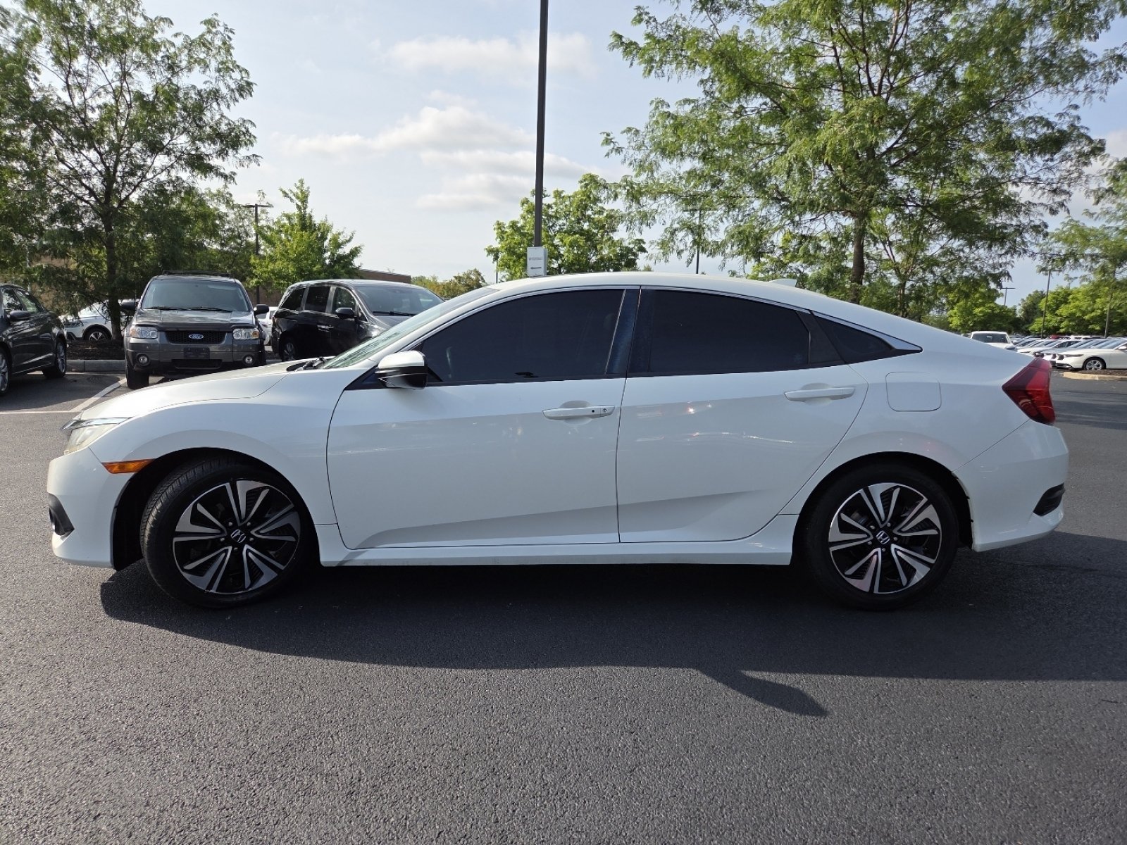 Certified 2017 Honda Civic EX-L image 19