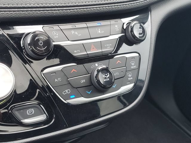 New 2027 Chrysler Pacifica Select AWD/4WD image 28