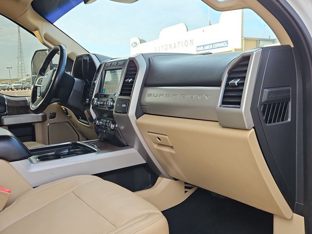 Used 2019 Ford F250 Lariat w/ Lariat Ultimate Package AWD/4WD image 18