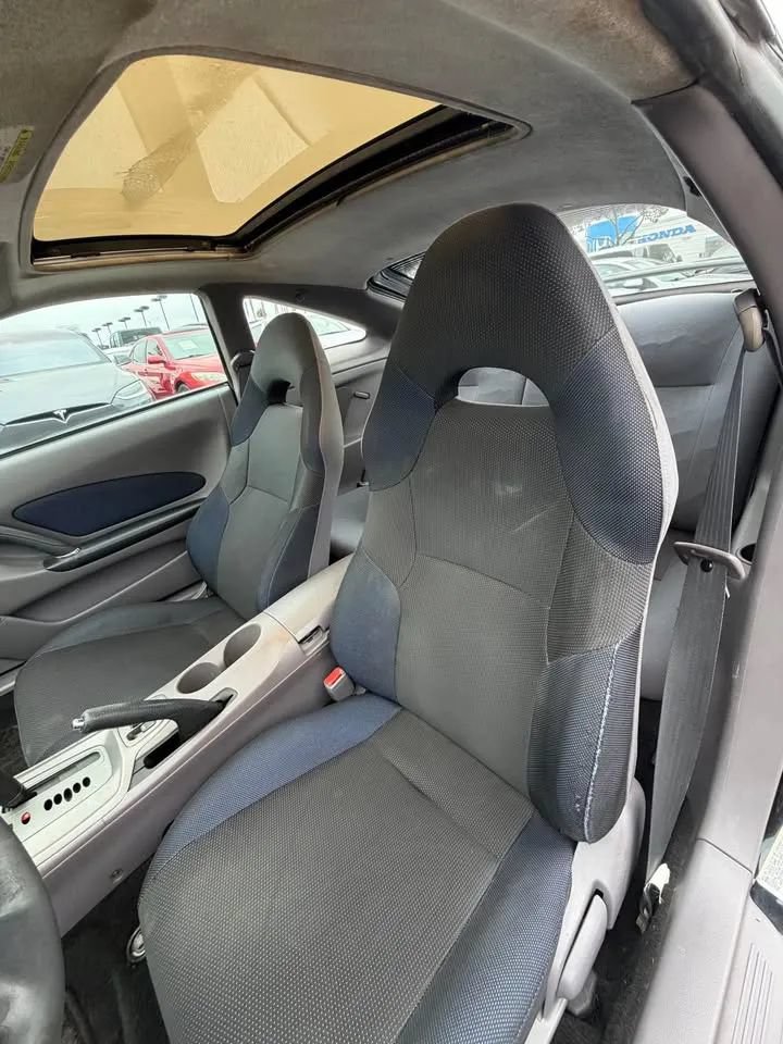 Used 2001 Toyota Celica GT FWD image 7