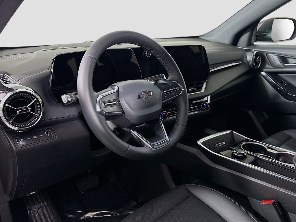 Used 2026 Chevrolet Equinox LT w/ Convenience Package II image 10