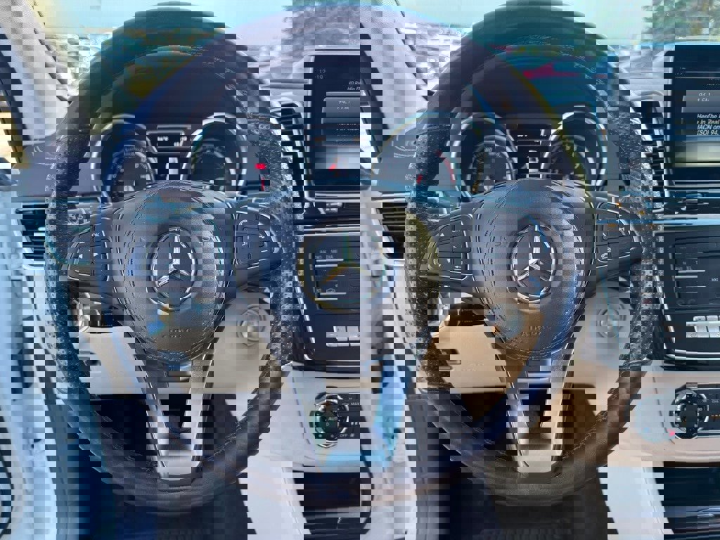 Certified 2019 Mercedes-Benz GLS 450 4MATIC w/ Premium 1 Package image 17