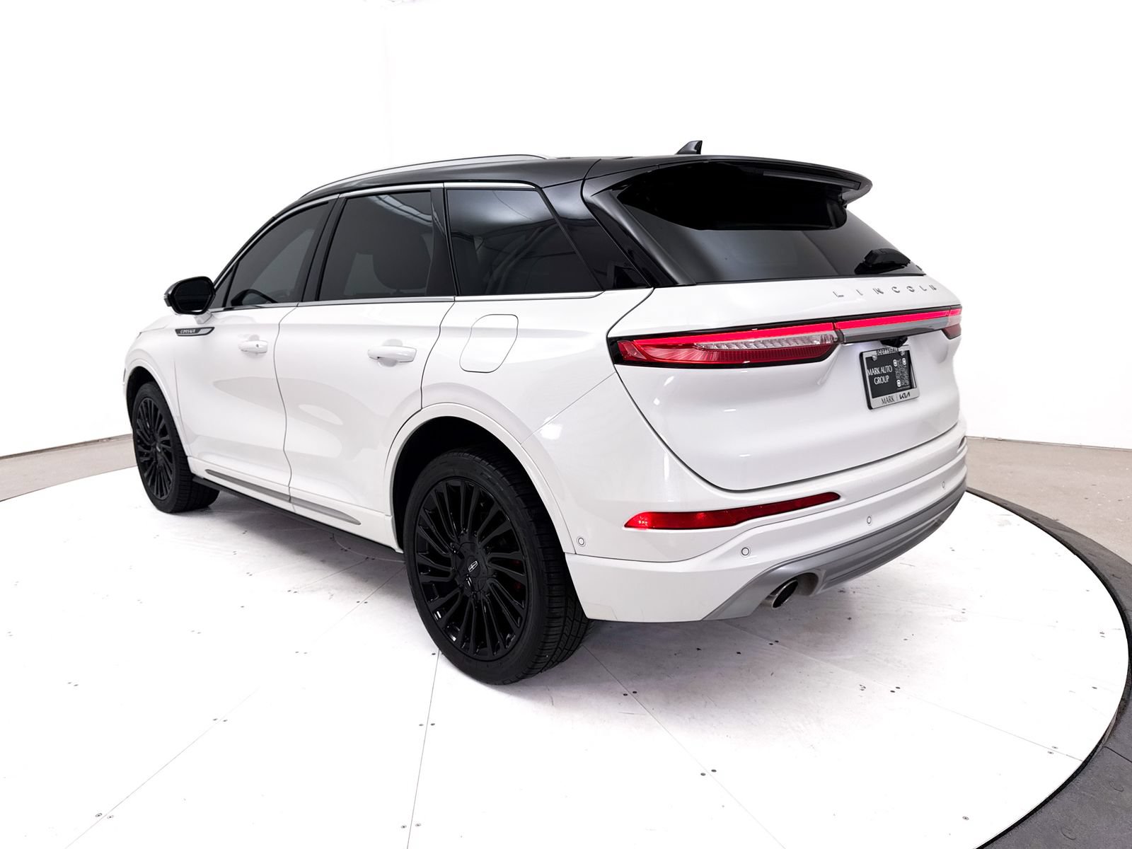 Used 2020 Lincoln Corsair Reserve AWD/4WD image 18