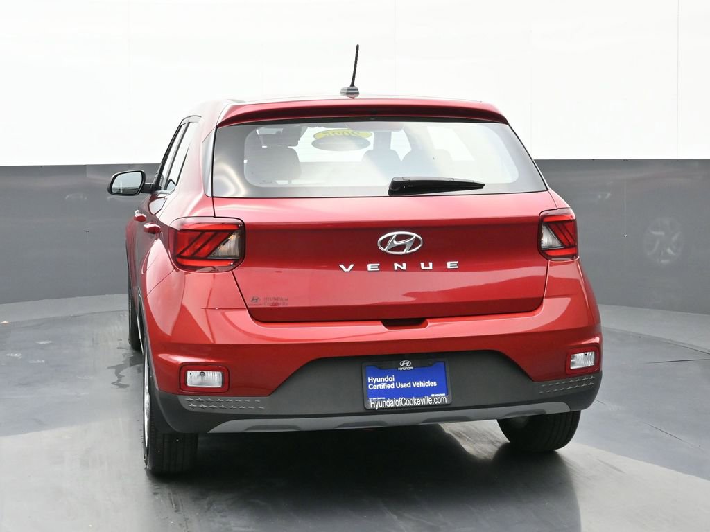 Certified 2025 Hyundai Venue SE image 5