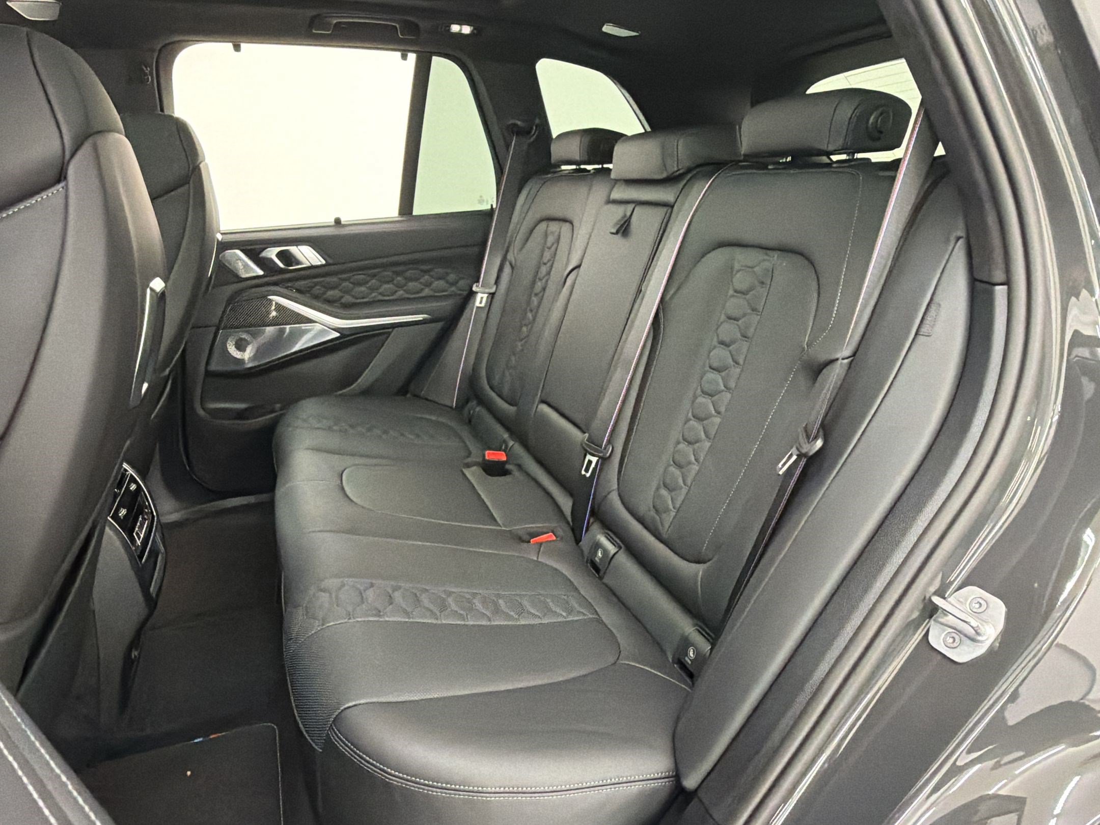 New 2026 BMW X5 M Competition w/ Executive Package AWD/4WD image 23