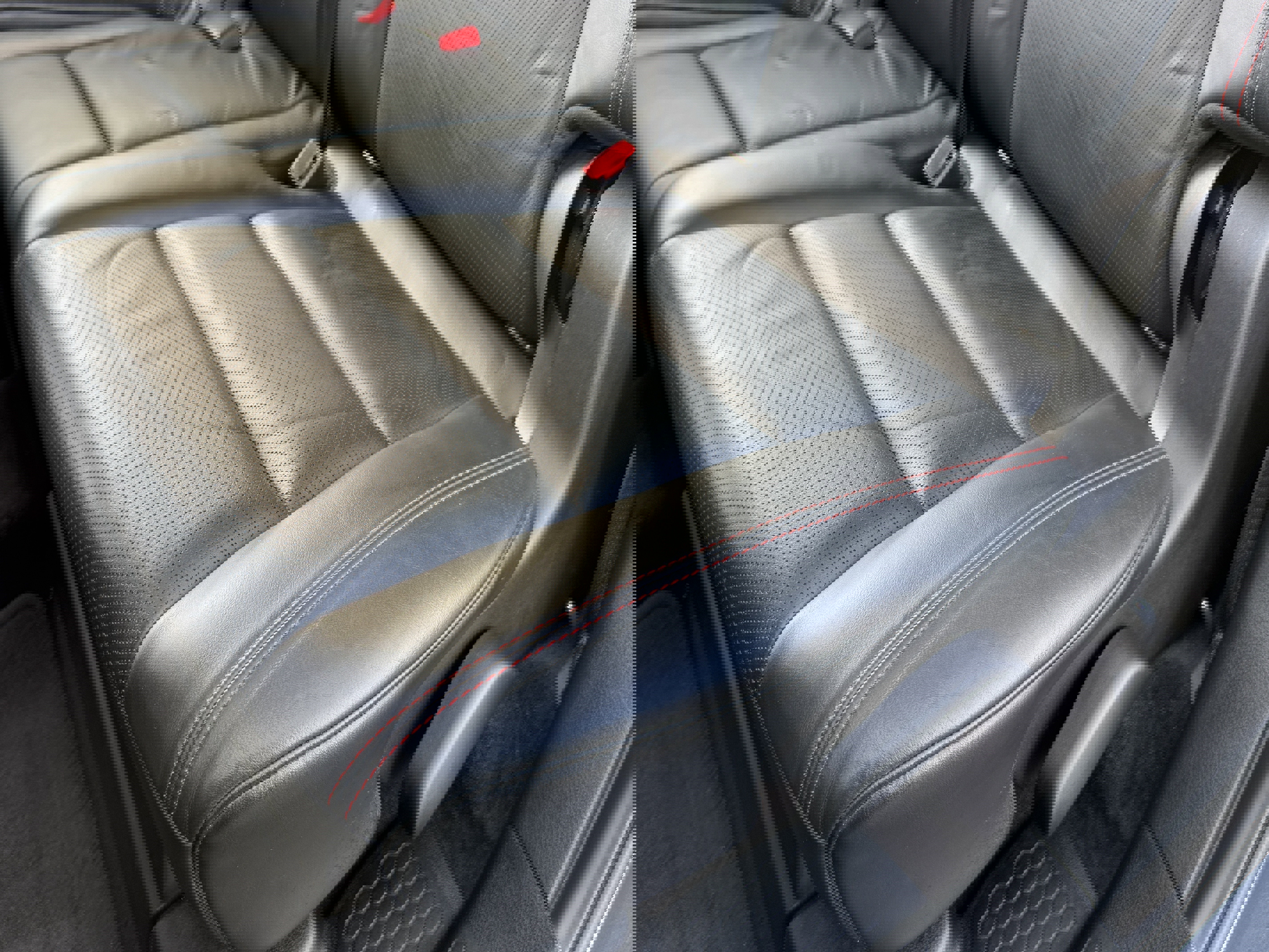 Used 2017 Dodge Durango R/T image 34