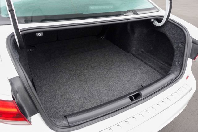 Used 2021 Volkswagen Passat 2.0T SE image 26