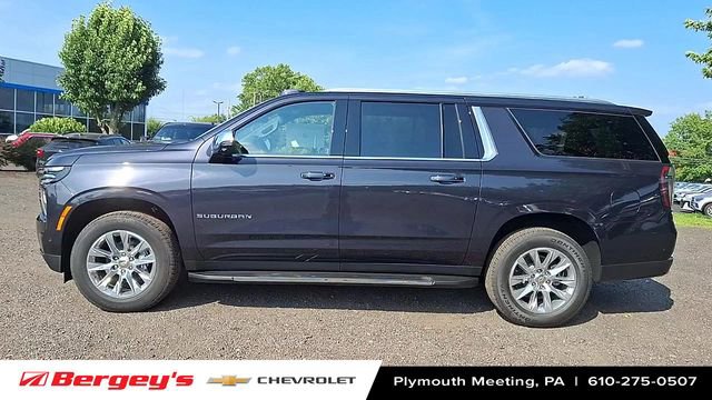 New 2025 Chevrolet Suburban Premier image 5